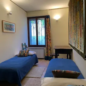 Apartment Artistico - Artistic Flat In Front Of Guggenheim Collection, Venedig